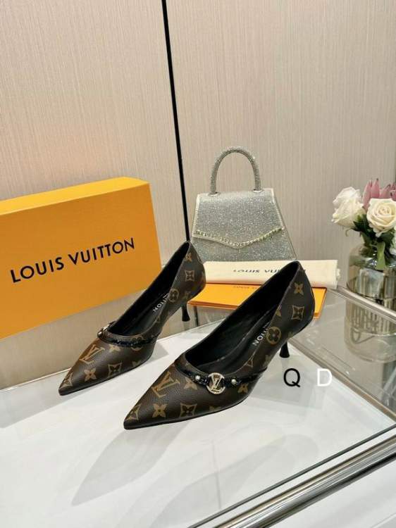 Picture of Louis Vuitton Shoes _SKULVsz35-40512458.5CMGDT1001
